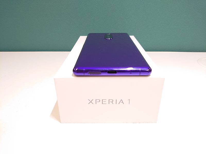 SONY Xperia 1 開箱，搭載三鏡頭、4K HDR OLED寬螢幕