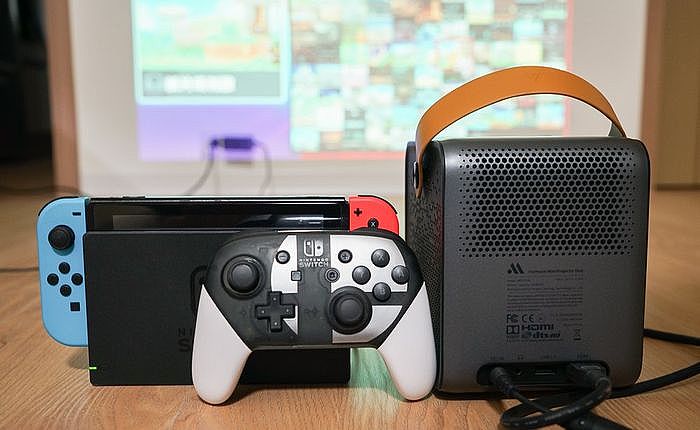 能支援PS4、Switch 或是手機投放功能