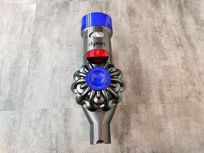 Dyson V8 fluffy+ 無線吸塵器主機