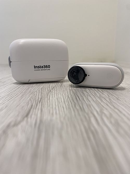 Insta360 GO2 與多功能充電盒