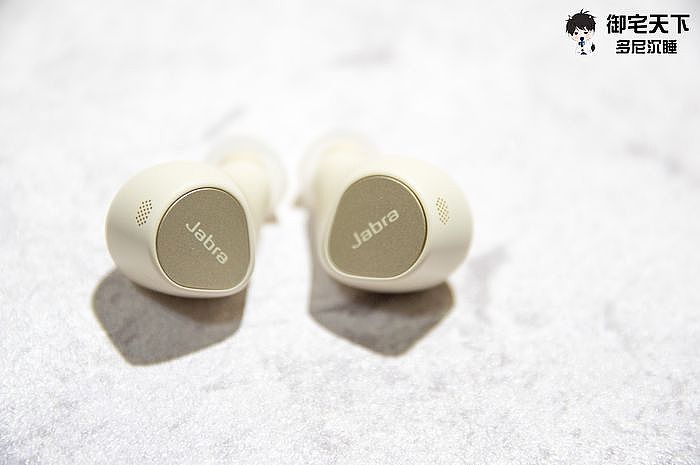 Jabra Elite 7 Pro ANC 降噪真無線藍牙耳機外觀