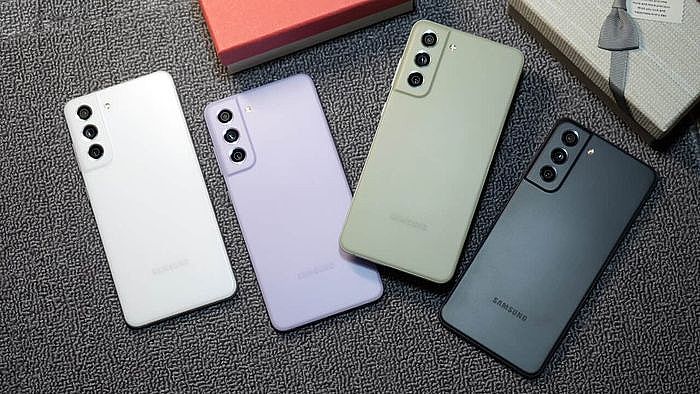 三星Samsung Galaxy S21 FE 5G手機輕旗艦與Galaxy S21系列規格比較