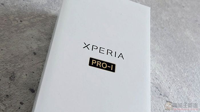 SONY Xperia PRO-I 外盒