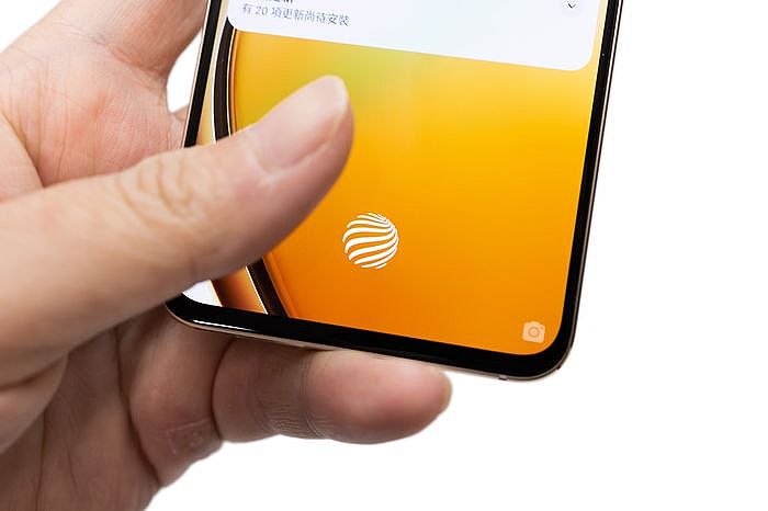 vivo V23 5G 採用光學隱形指紋辨識技術