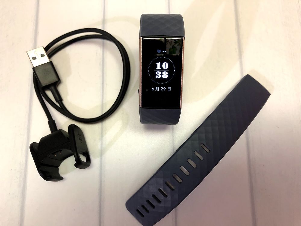 Fitbit charge 3健康手環－開箱、評價，高CP的心律、心肺有氧、睡眠追蹤、自動運動辨識功能，還能綁定信用卡支付呢！