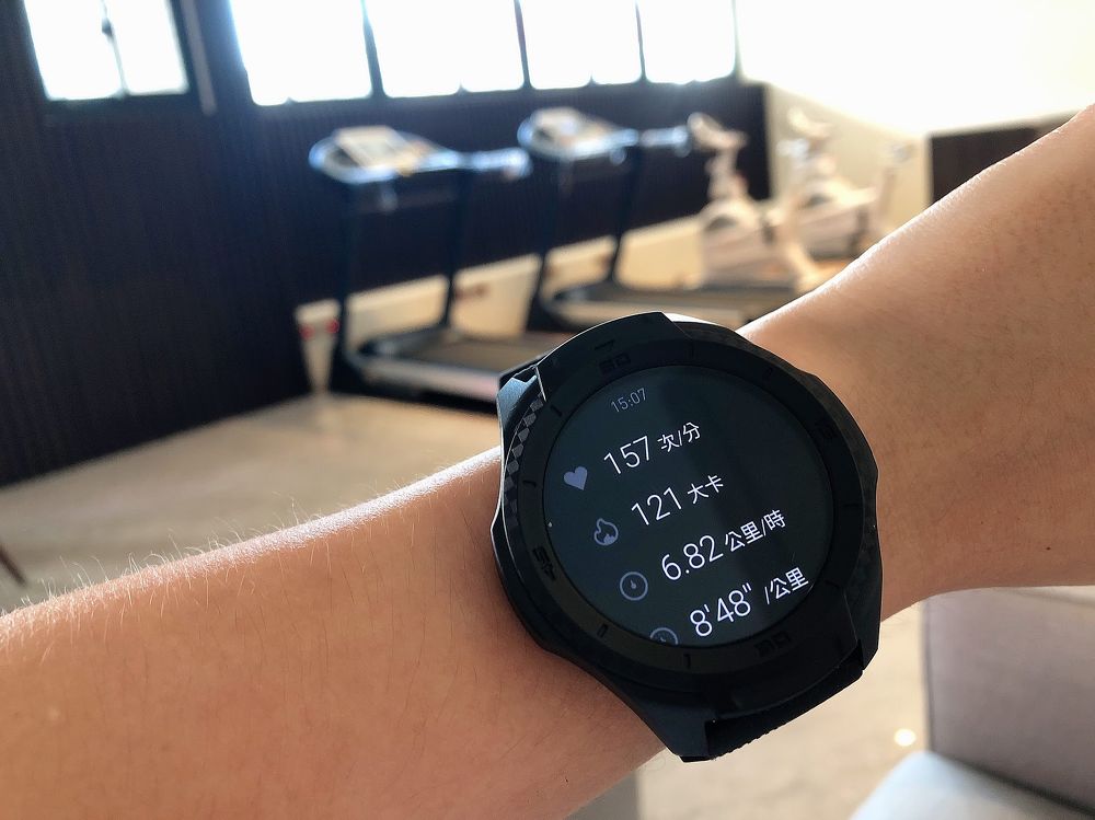 Mobvoi 出門問問「TicWatch S2」 探索運動智慧手錶開箱