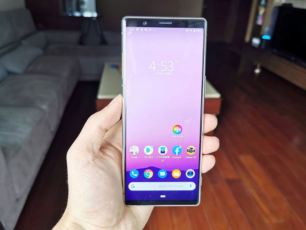 SONY XPERIA 5 開箱：是重度 YouTube 及 Netflix 愛好者的菜