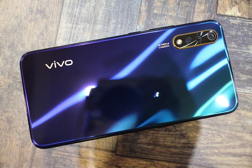 vivo S1 6.38吋大螢幕愛美機外觀