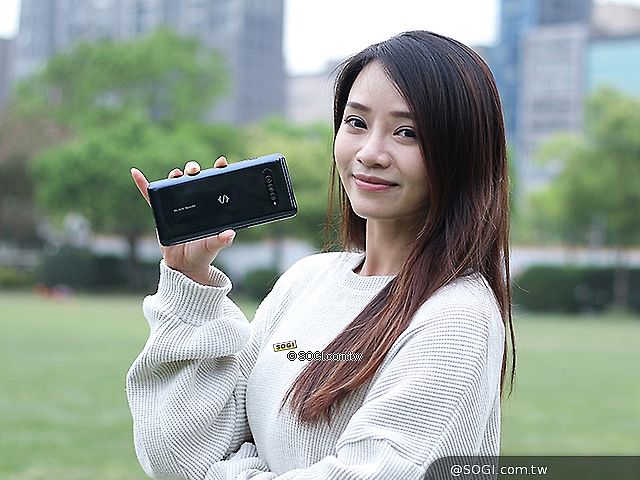 120W快充遊戲手機！黑鯊4發表 4月台灣開放預購