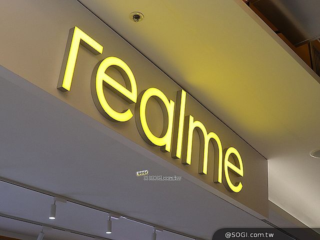 realme手機銷量破億台 GT大師版與掃拖機器人近期引進