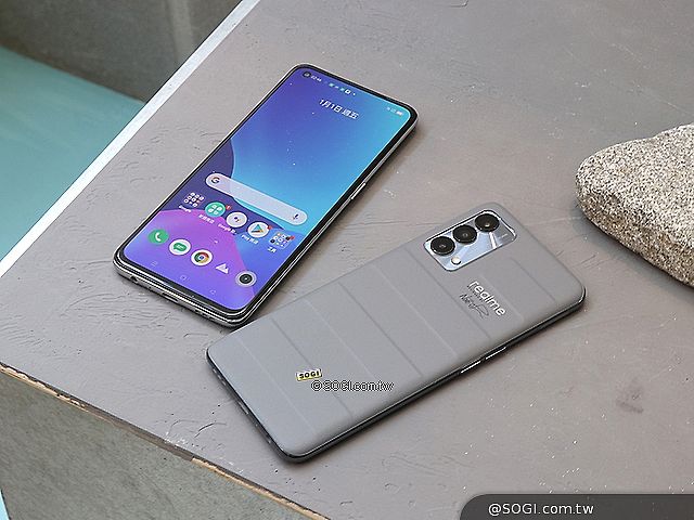 realme GT大師版9/10開放預購 加碼推出3組超限量旅行箱組