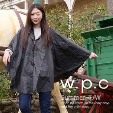 【w.p.c】垂墜斗篷款。時尚雨衣/風衣(R1004)_黑色